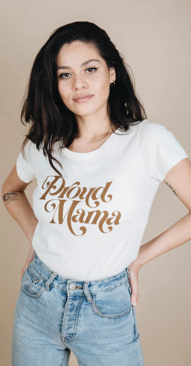 THE BEE & THE FOX PROUD MAMA SCOOP NECK SHIRT